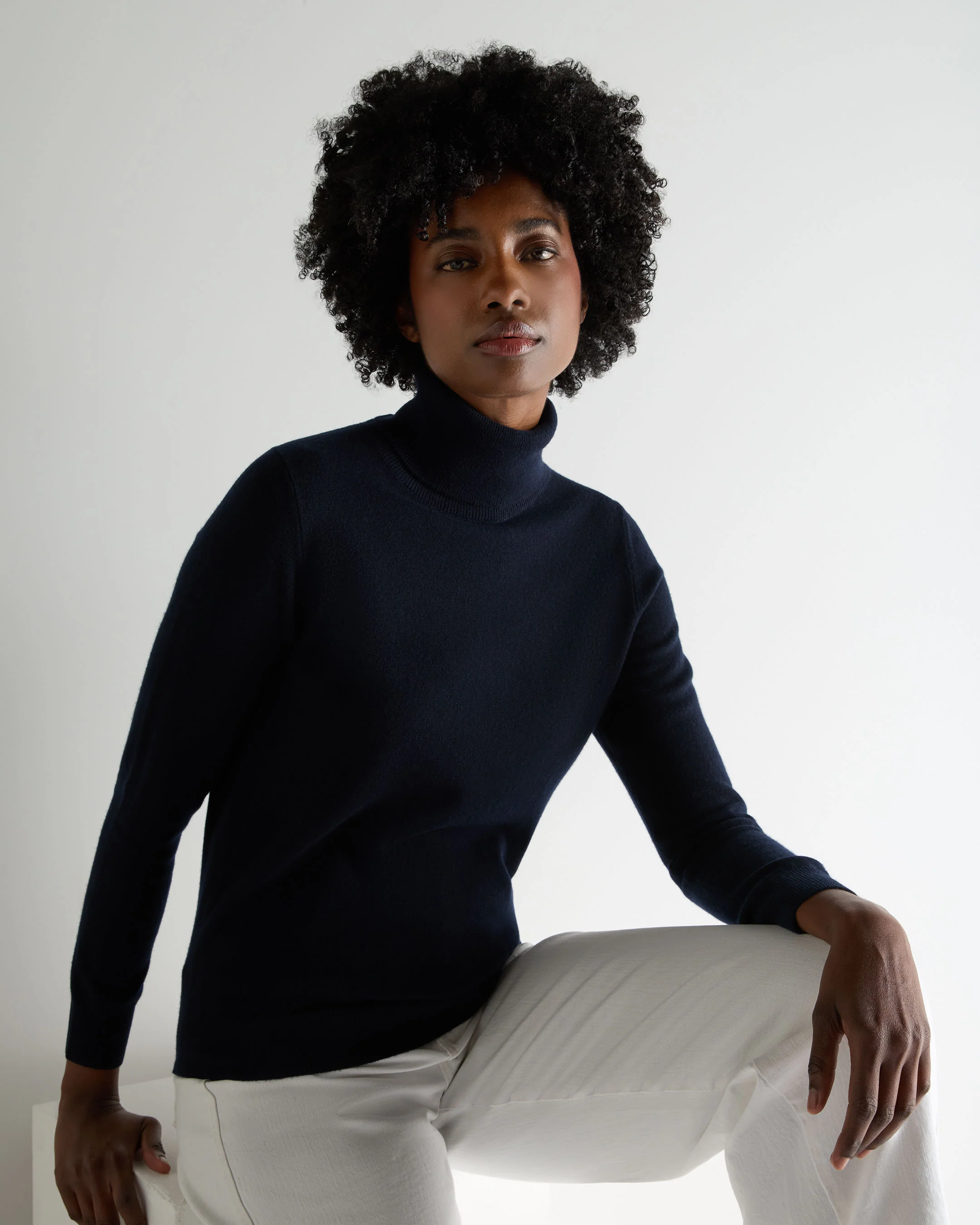 Women's Luna Roll Neck Cashmere Jumper Navy Blue