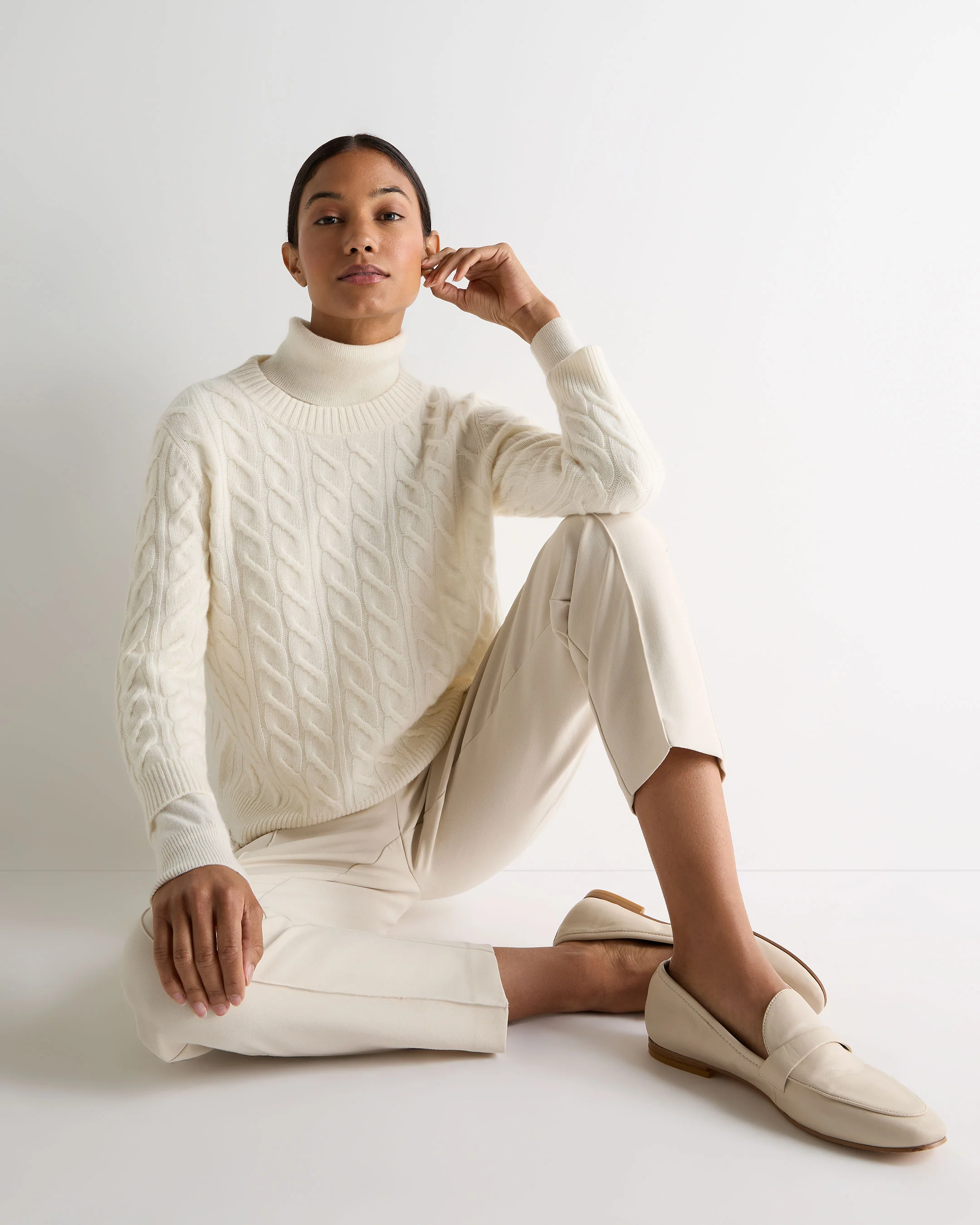 Women's Emilia Cable Round Neck Cashmere Jumper New Ivory White - Image 3