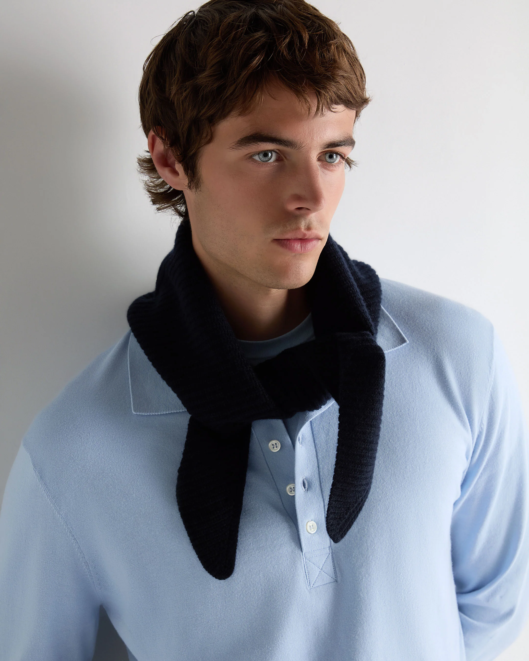 Unisex Ribbed Triangle Cashmere Scarf Navy Blue - Image 6
