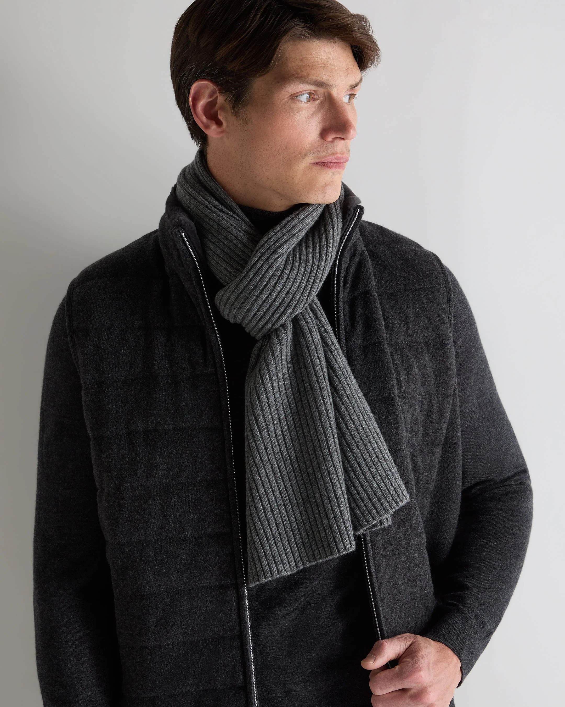 Unisex Short Ribbed Cashmere Scarf Elephant Grey - Image 2