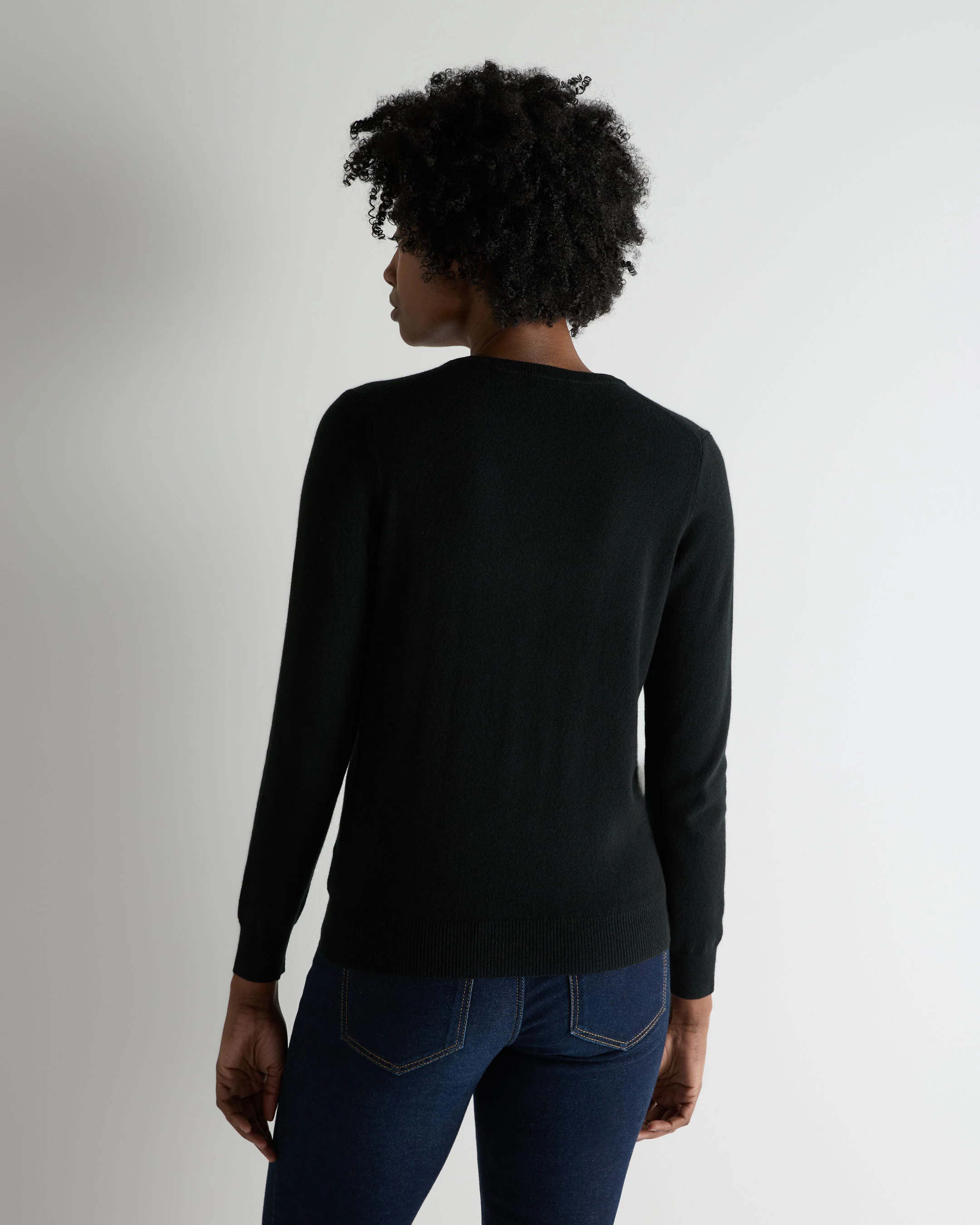 Women's Phoebe V Neck Cashmere Jumper Black - Image 4