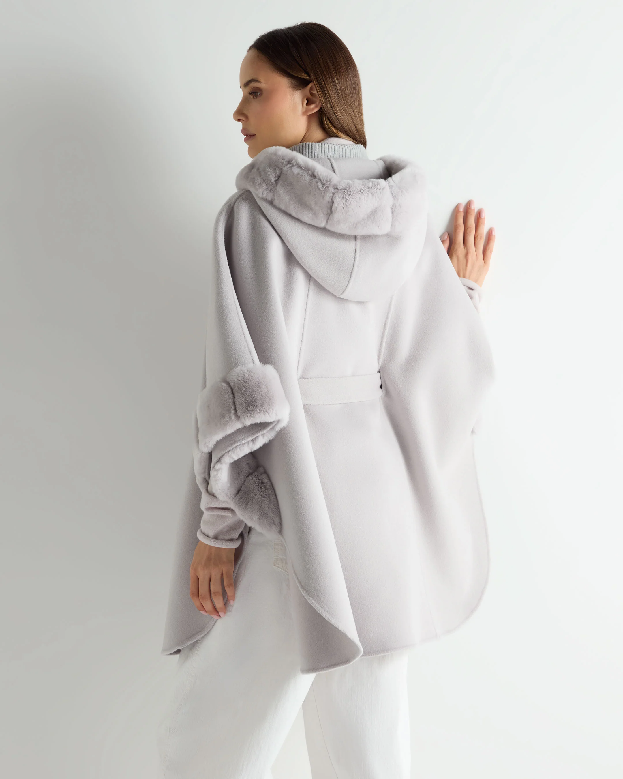 Women's Poppy Cape With Fur Trim Snow Grey - Image 4
