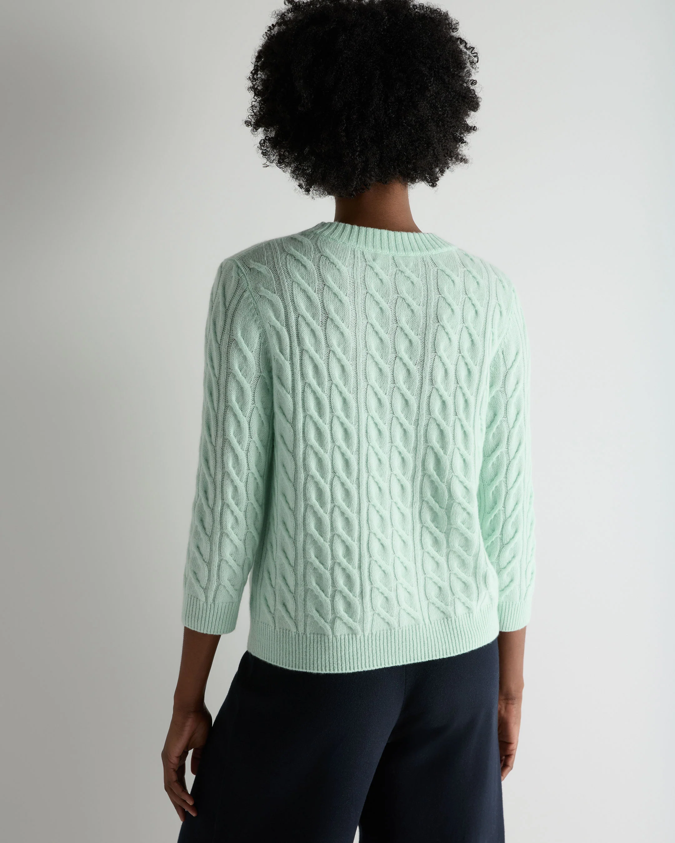 Women's Emilia Cable Round Neck Cashmere Jumper Mint Green - Image 4