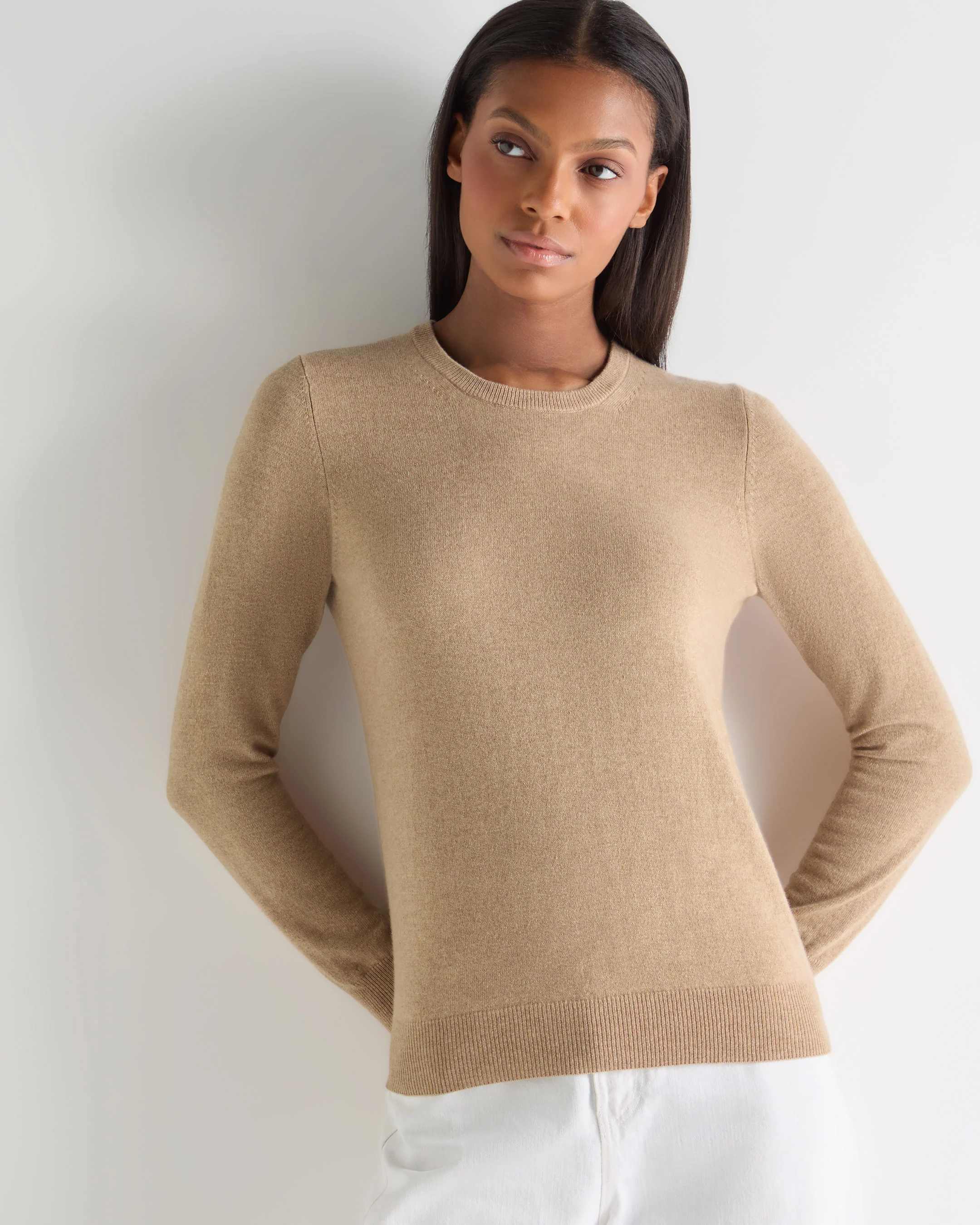 Women's Evie Classic Round Neck Cashmere Jumper Cappuccino Brown