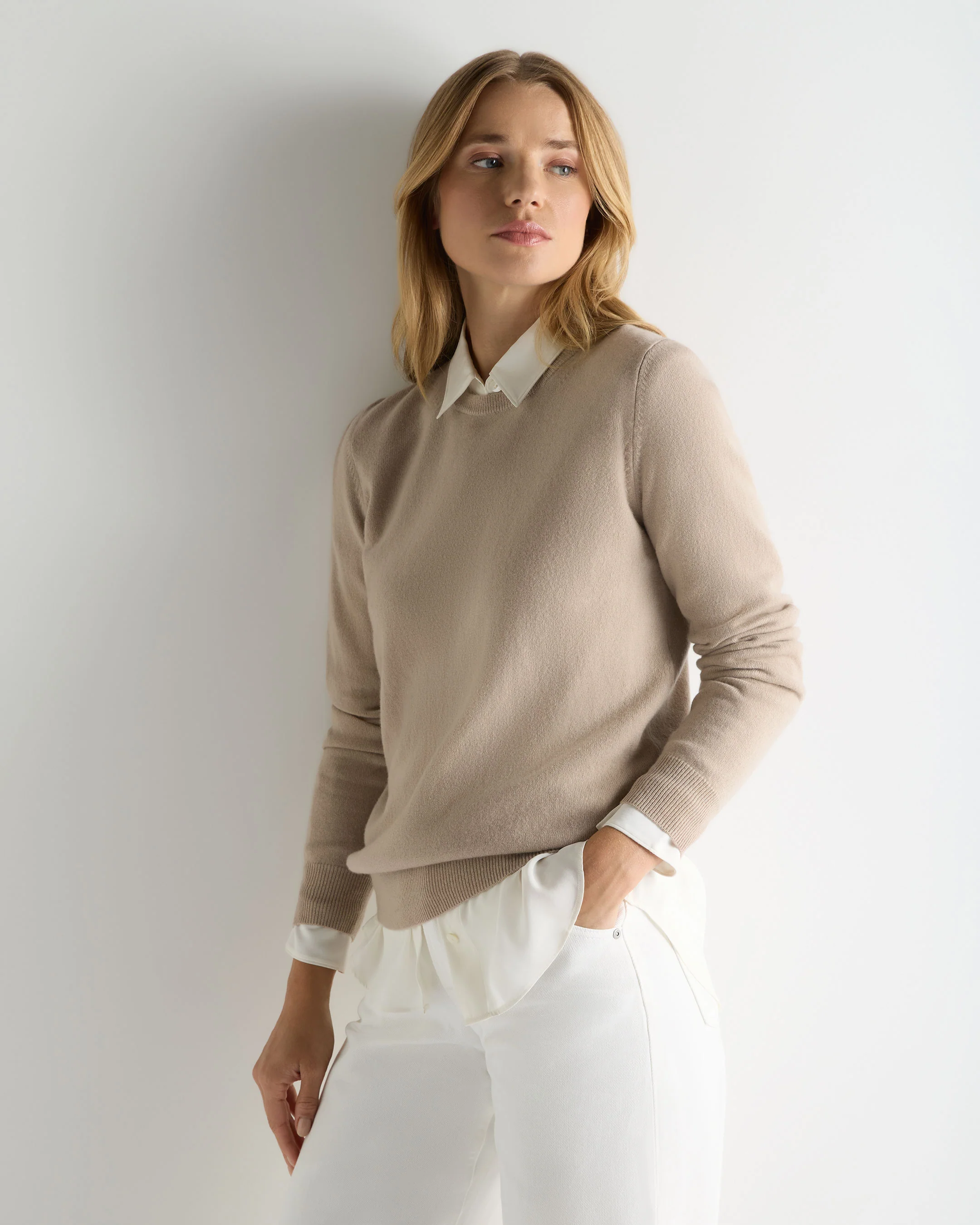 Women's Evie Classic Round Neck Cashmere Jumper Cashew Brown