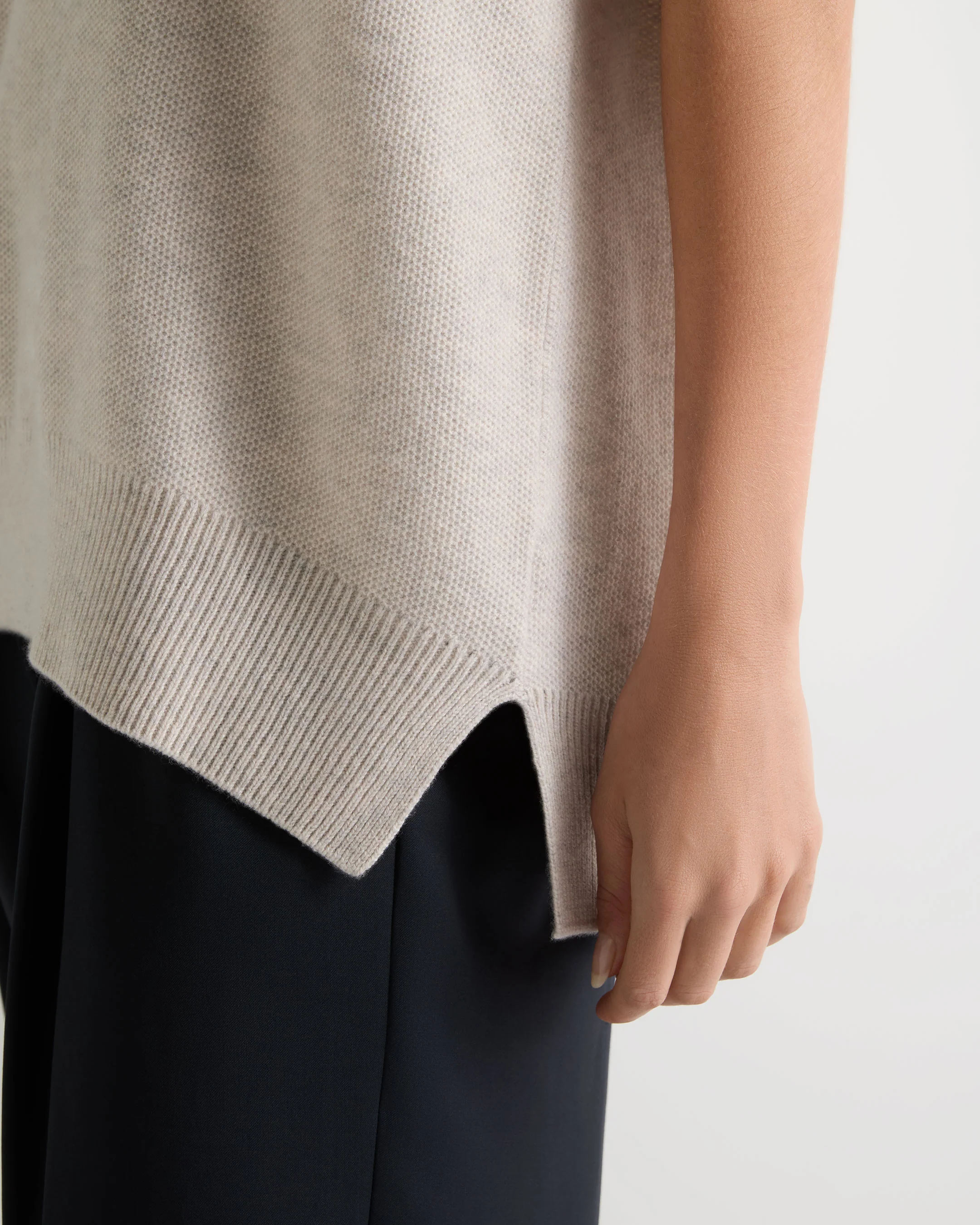 Women's Honeycomb Sleeveless Cashmere Jumper Pebble Grey - Image 5