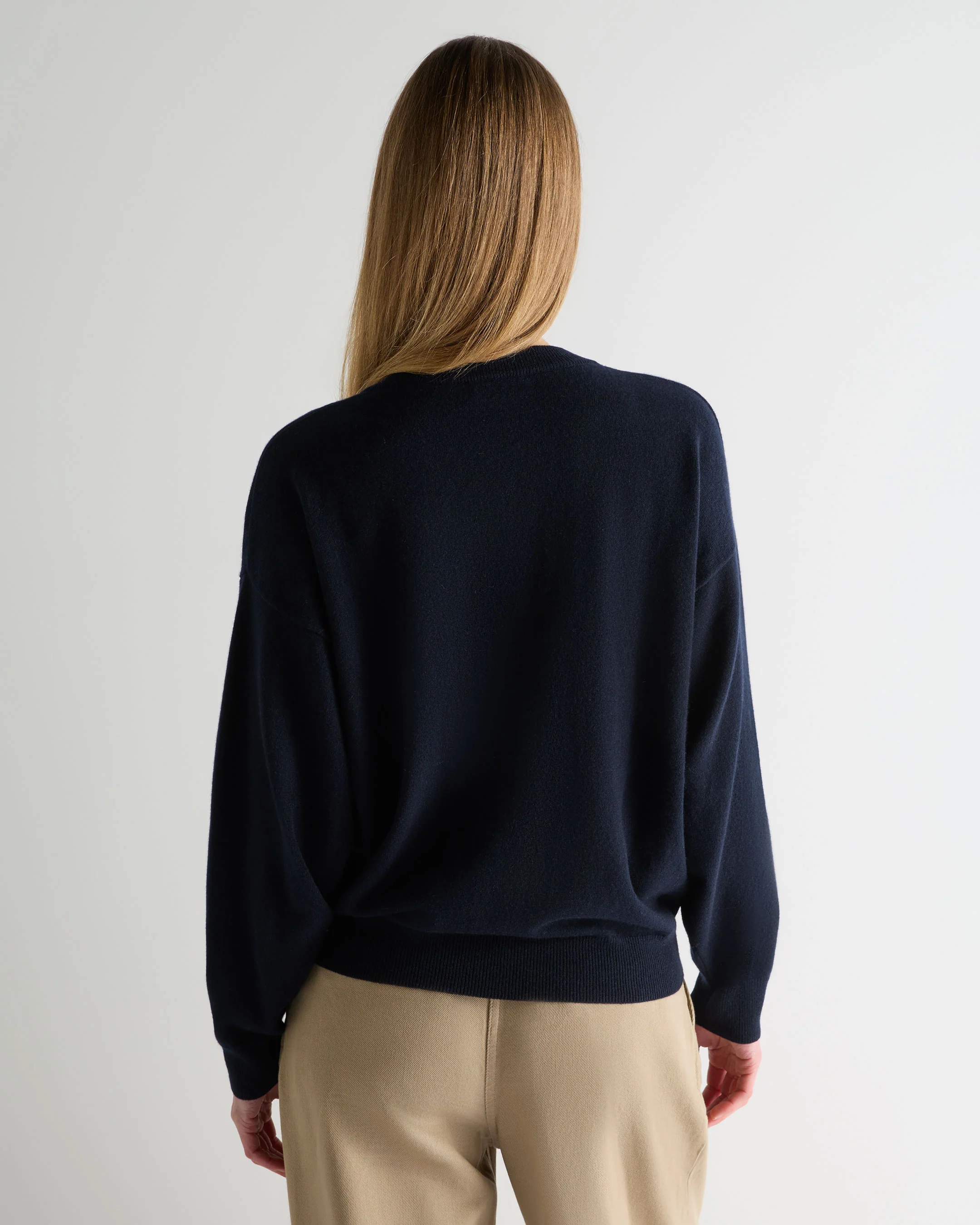 Women's Oversized Round Neck Cashmere Jumper Navy Blue - Image 4