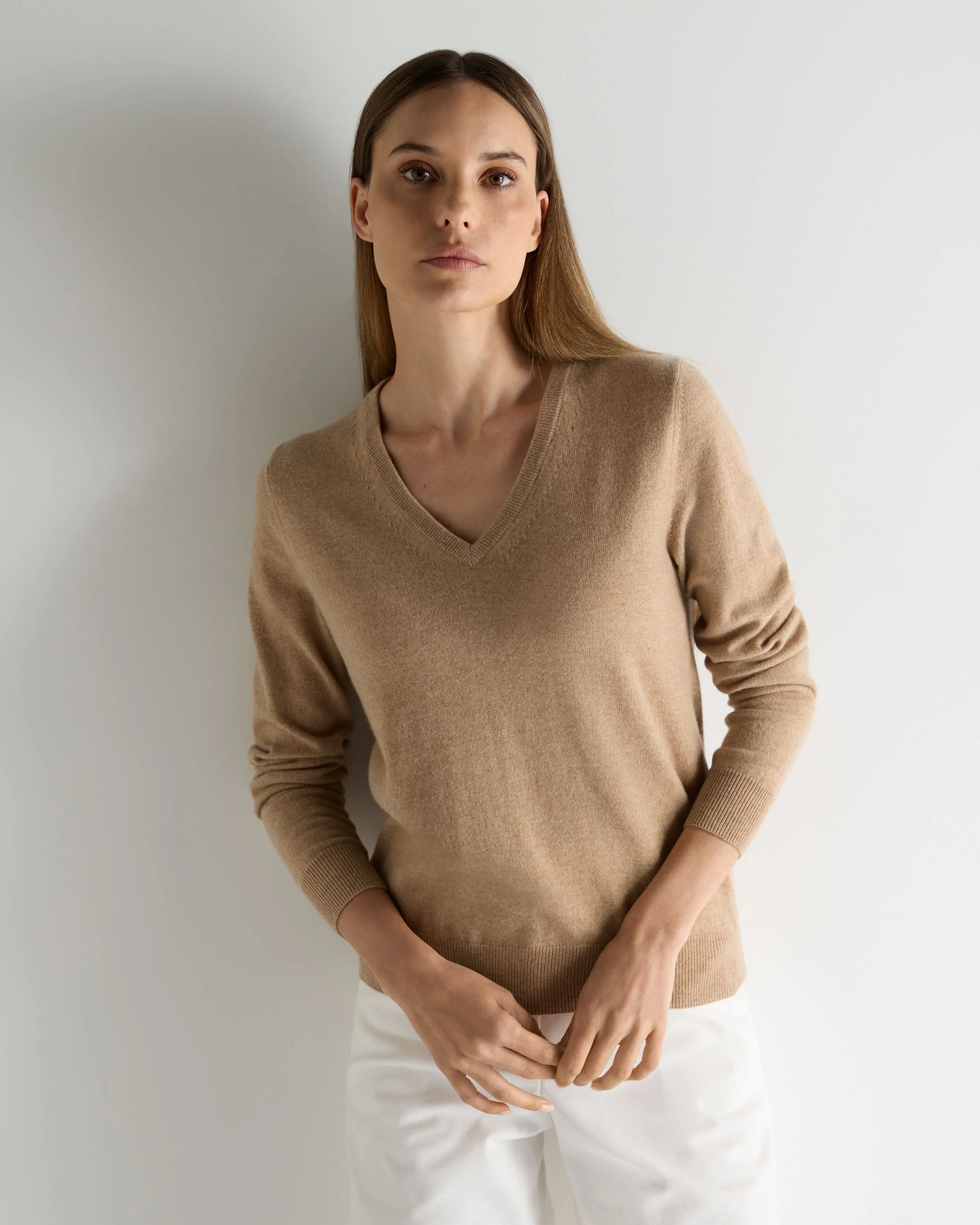 Women's Phoebe V Neck Cashmere Jumper Cappuccino Brown