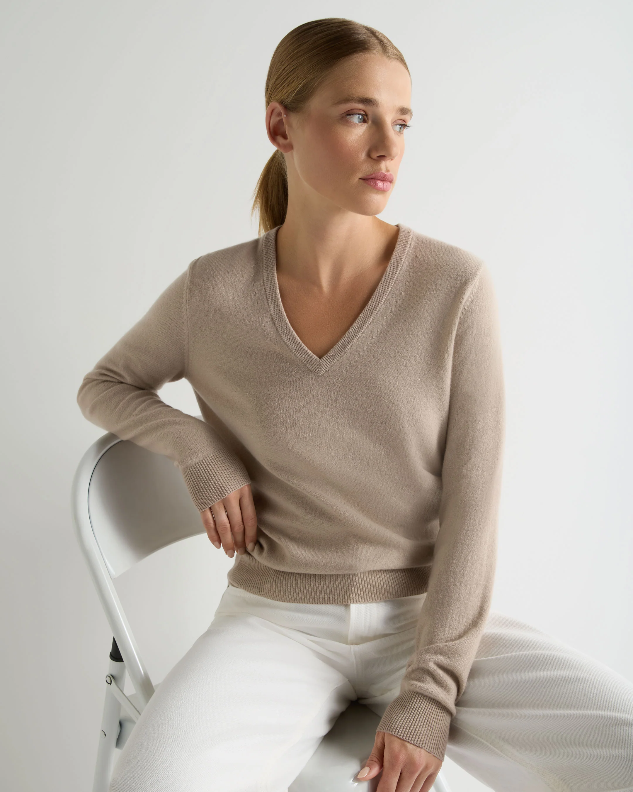 Women's Phoebe V Neck Cashmere Jumper Cashew Brown