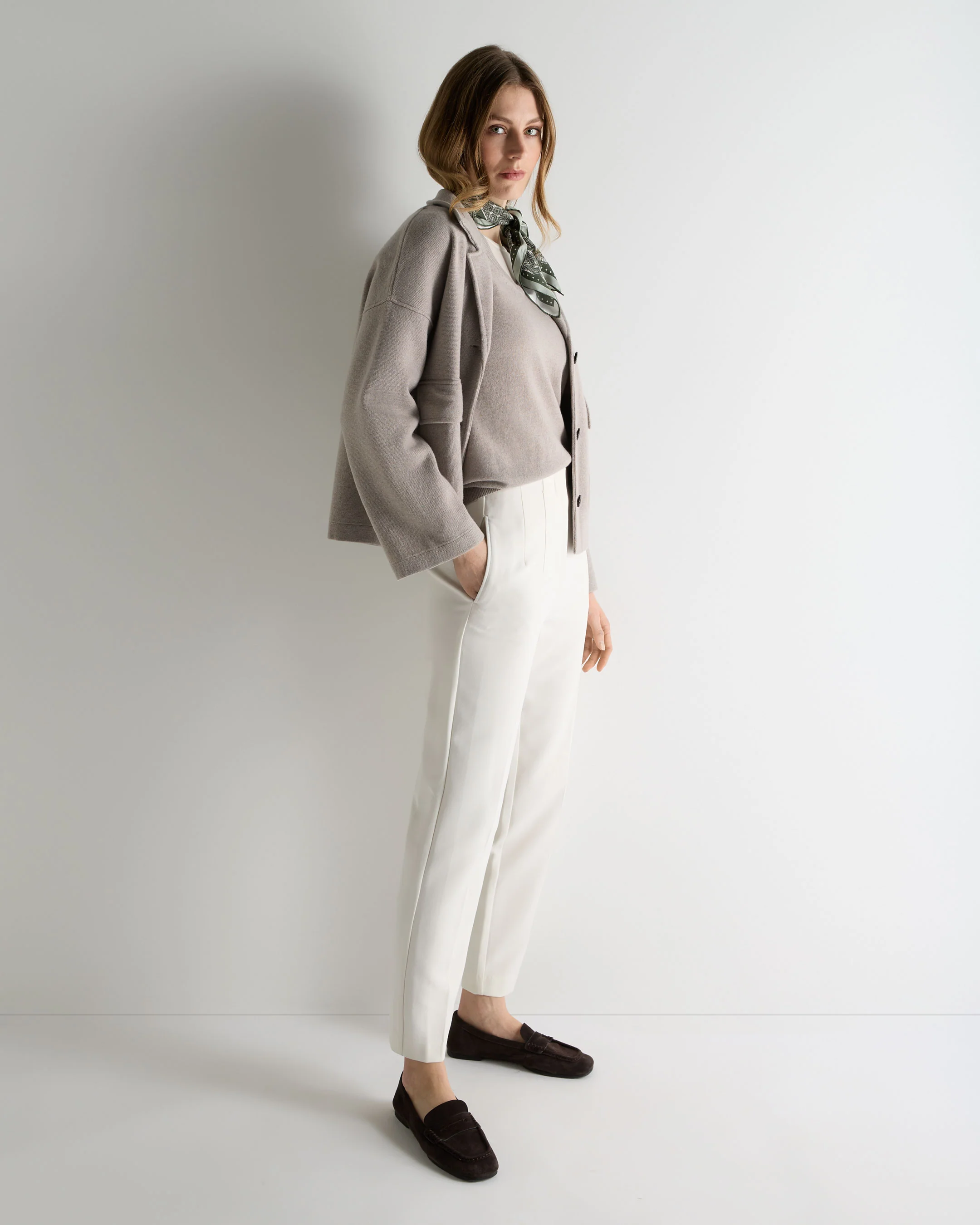 Women's Phoebe V Neck Cashmere Jumper Oat Grey - Image 3